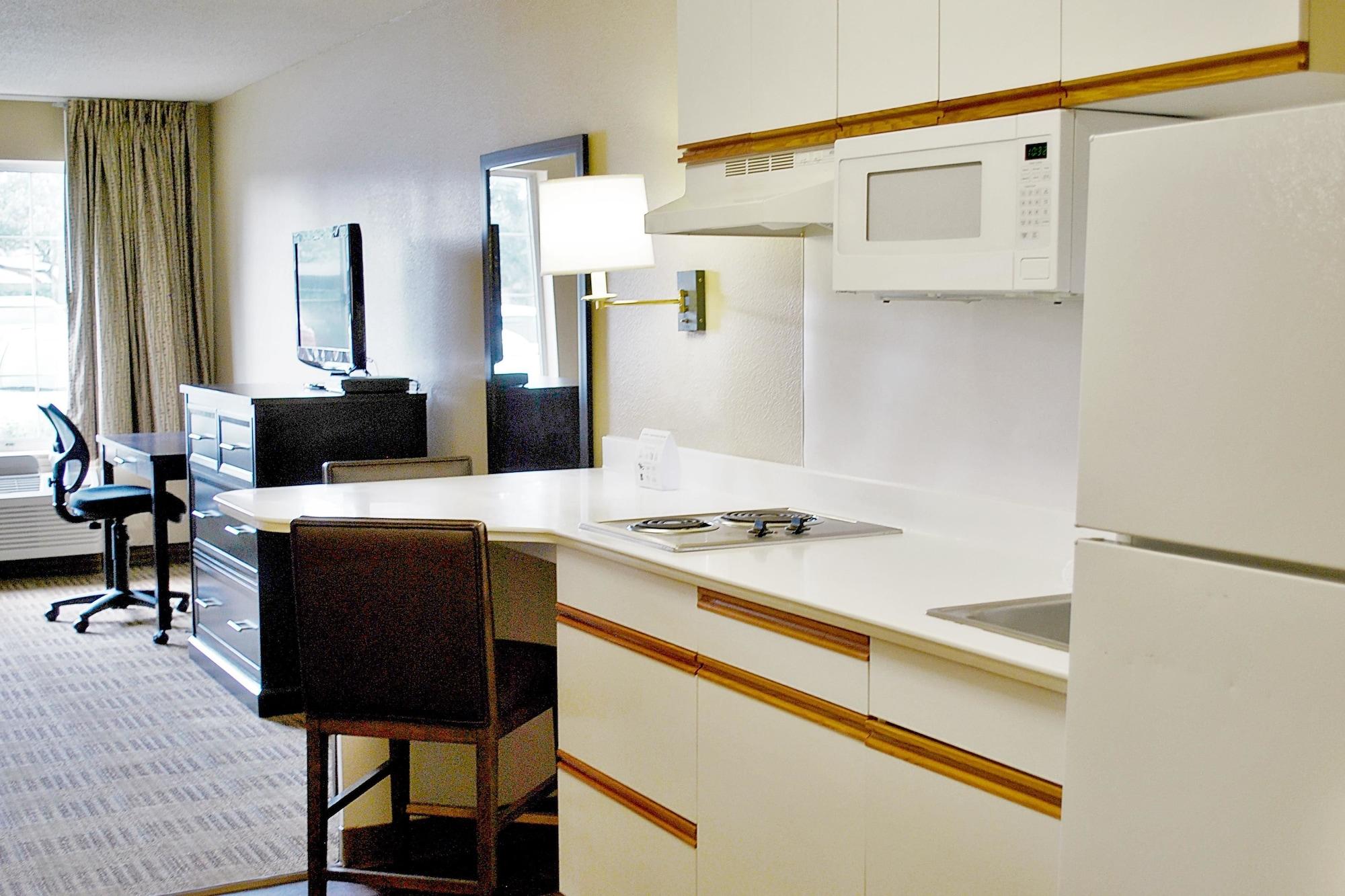 Extended America - Kansas - - Nall Ave Hotel