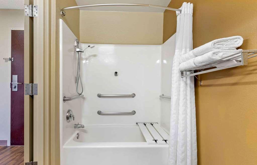 Extended America - Kansas - - Nall Ave 2* Overland Park
