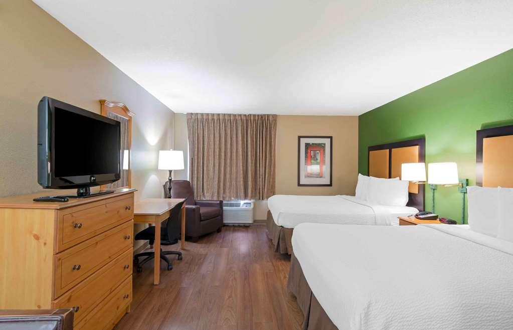 Hotel Extended America - Kansas - - Nall Ave