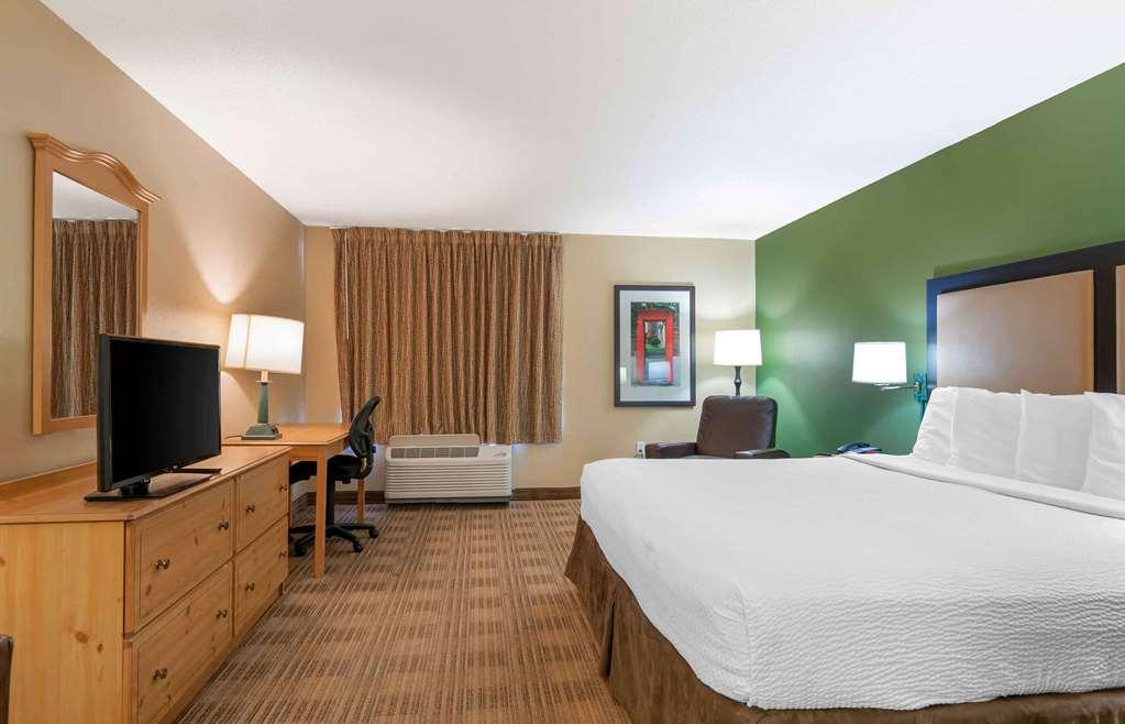 Extended America - Kansas - - Nall Ave Hotel Overland Park
