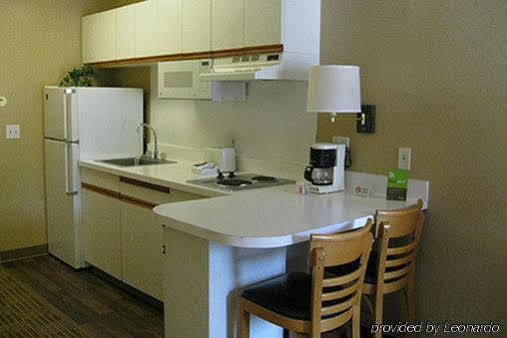 Extended America - Kansas - - Nall Ave 2* Overland Park
